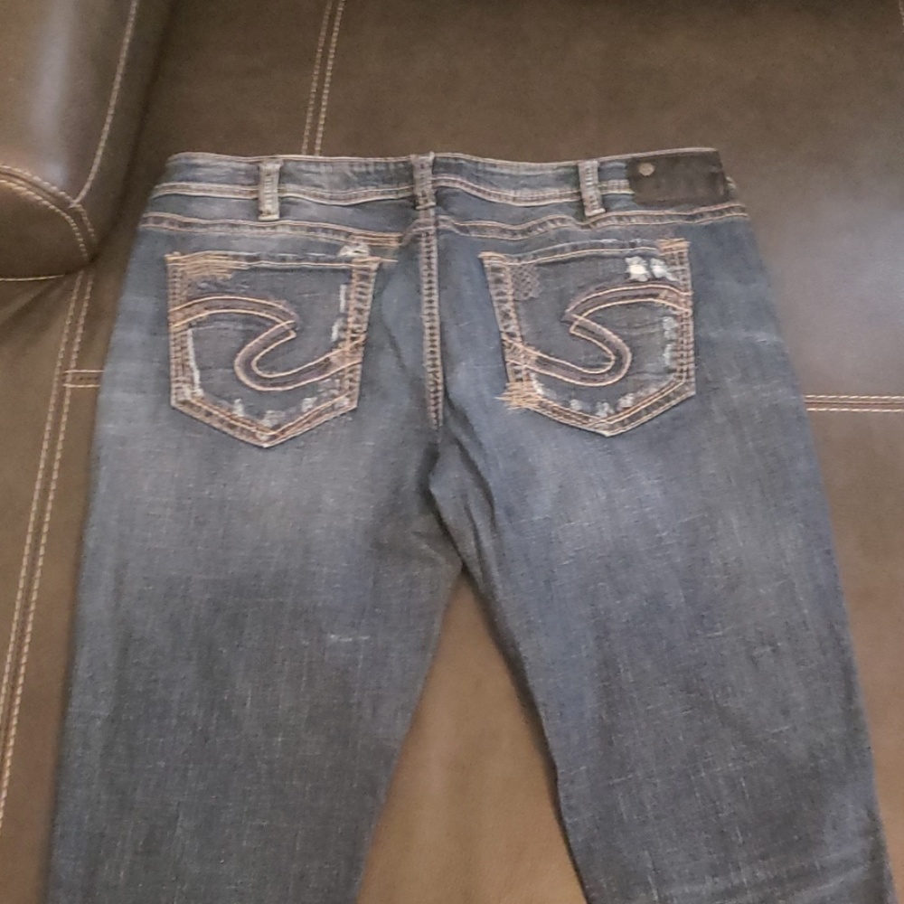Silver Jeans - Picture 5 of 8